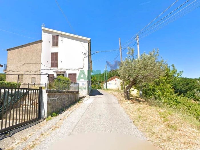 Appartamento con 6 locali in vendita in Via Scrittisani, Redipiano, San Pietro in Guarano