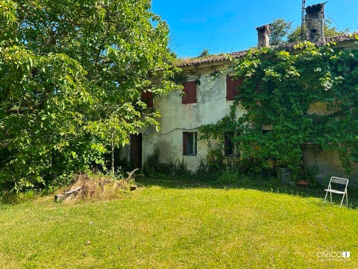 Casa con 6 locali in vendita in Via Tavella, Barbarano Mossano