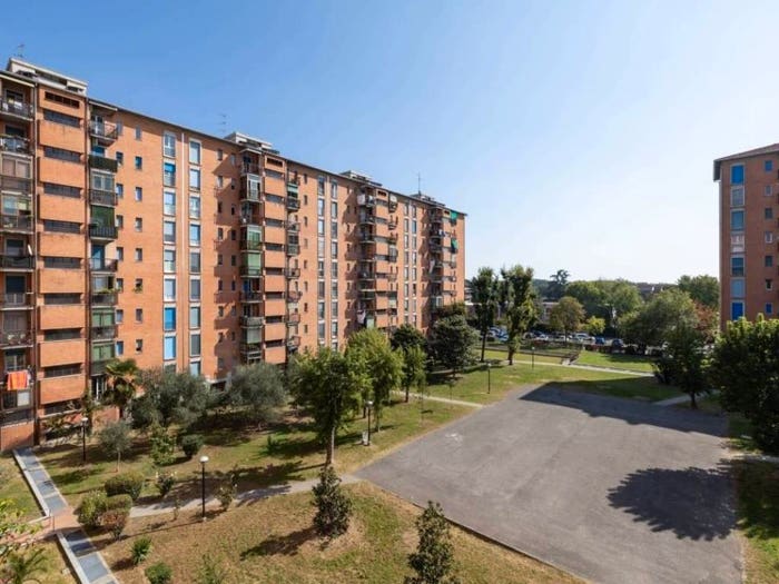 Appartamento con 5 locali in vendita in Via Riccardo Balsamo Crivelli, Tre Castelli Faenza, Milano