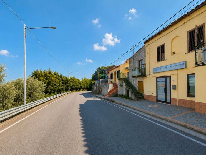 Appartamento trilocale in vendita in Via Domenico Spanó Bolani, Pontegrande Sant'Elia, Catanzaro