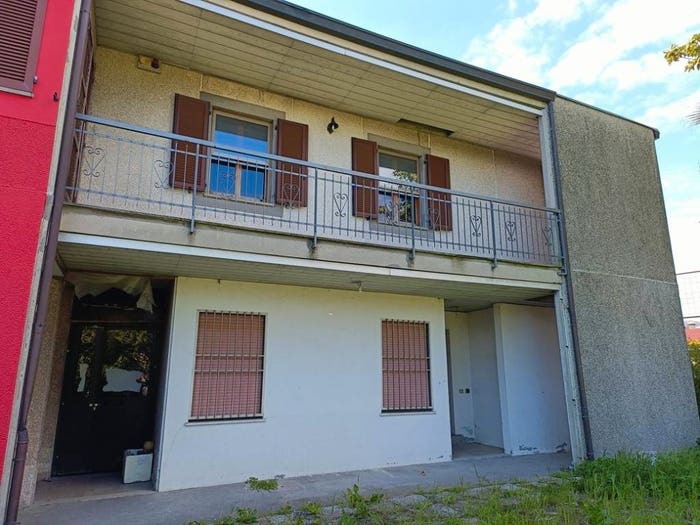 Casa con 6 locali in vendita in Via Faentina, Vicoli Redentore, Ravenna