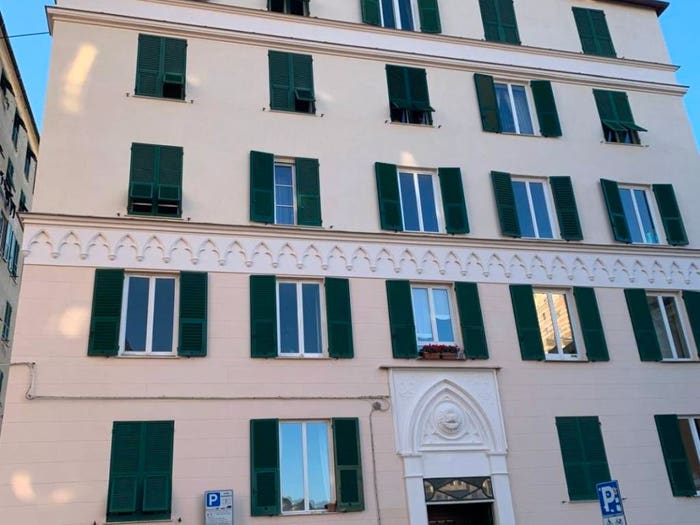Appartamento con 5 locali in vendita in Piazza di Santa Maria in Via Lata, Carignano, Genova