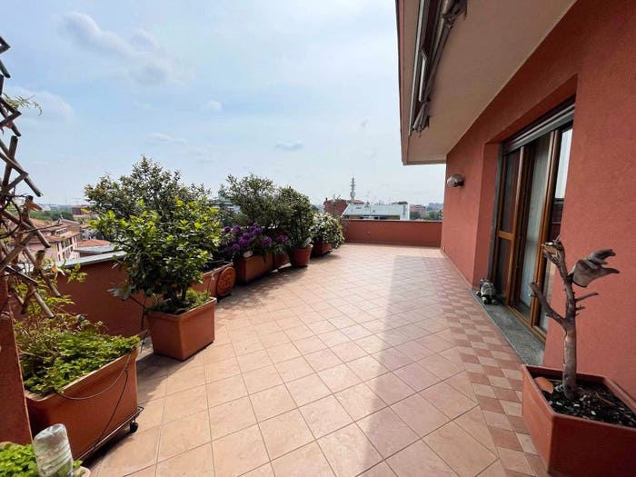 Appartamento quadrilocale in vendita in Via Figino, Centro, Pero