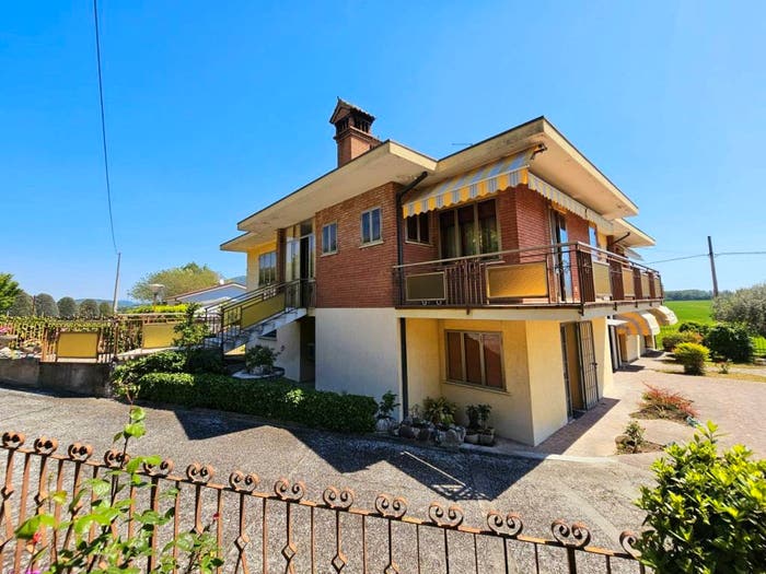 Casa con 5 locali in vendita in VIA CASETTE, Baone