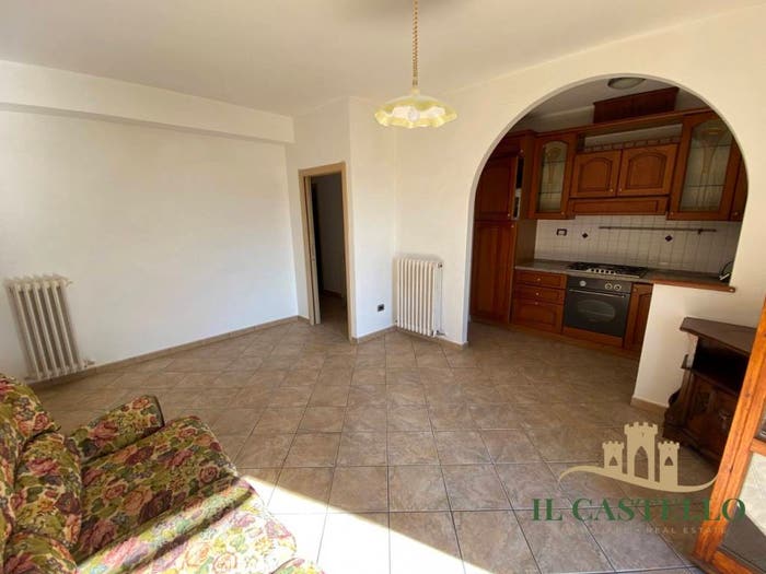 Appartamento quadrilocale in vendita in Via Santa Maria, Macchie, Castiglione del Lago