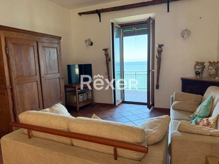 Casa con 5 locali in vendita in Via Annunziata, Centro, Scilla