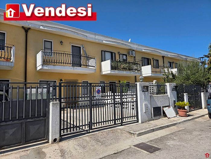 Casa trilocale in vendita in Via Benvenuto Cellini, Centro, Margherita di Savoia