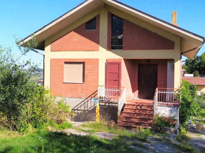 Casa quadrilocale in vendita in Contrada Cantarelle, San Mango sul Calore