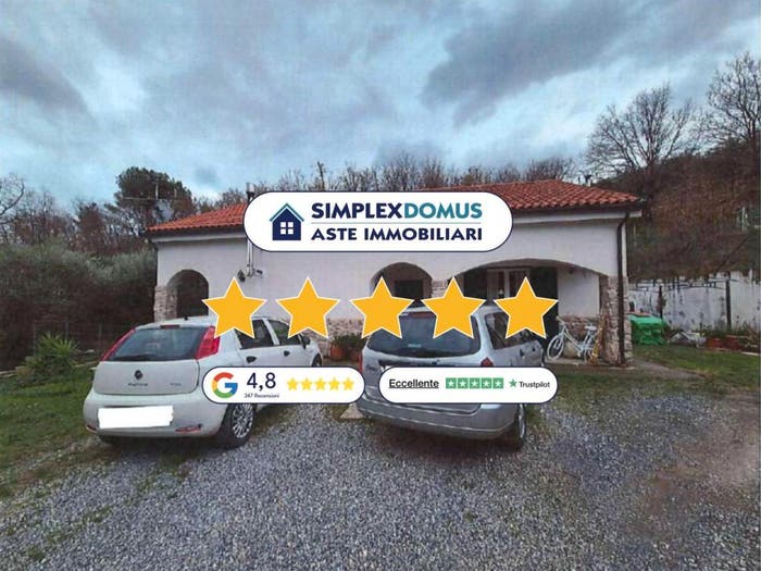 Casa quadrilocale in vendita in Regione Costa di Borgo, Albenga