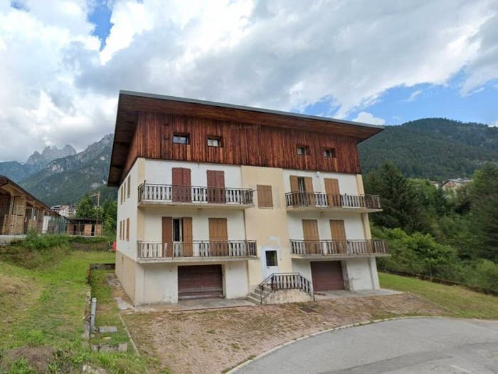 Casa trilocale in vendita in Via Navarre, Auronzo di Cadore