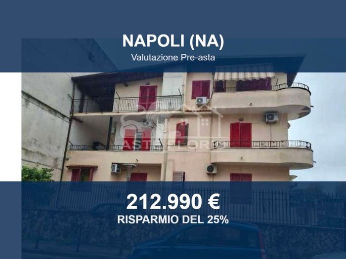 Appartamento con 6 locali in vendita in Strada della Luce, Scampia Secondigliano Capodichino, Napoli