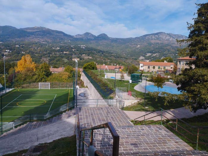 Appartamento quadrilocale in vendita in Via della Repubblica, Sant'Angelo del Pesco