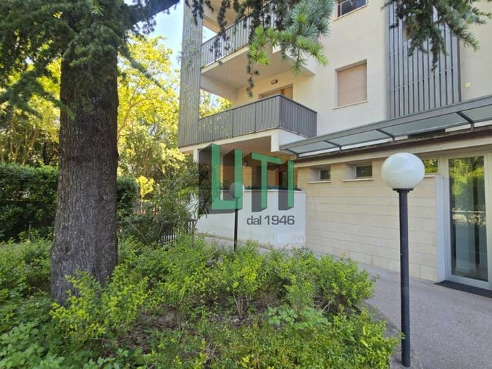 Appartamento quadrilocale in vendita in Viale Malta, Campo di Marte, Firenze
