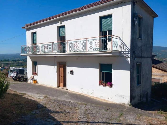 Casa quadrilocale in vendita in Contrada Cacciotoli, Bucchianico