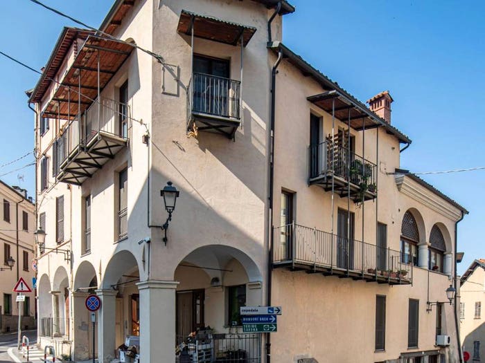 Appartamento con 5 locali in vendita in Piazza della Concordia, Carassone, Mondovì