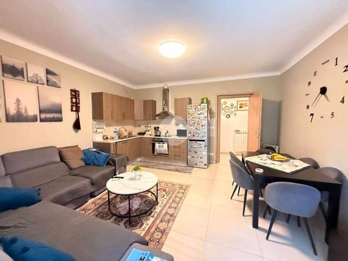 Appartamento quadrilocale in vendita in Vico Angelo Raffetto, Sampierdarena, Genova