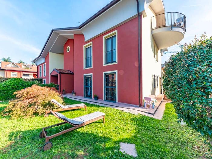 Appartamento trilocale in vendita in Via Vincenzo Bellini, Centro, Lainate