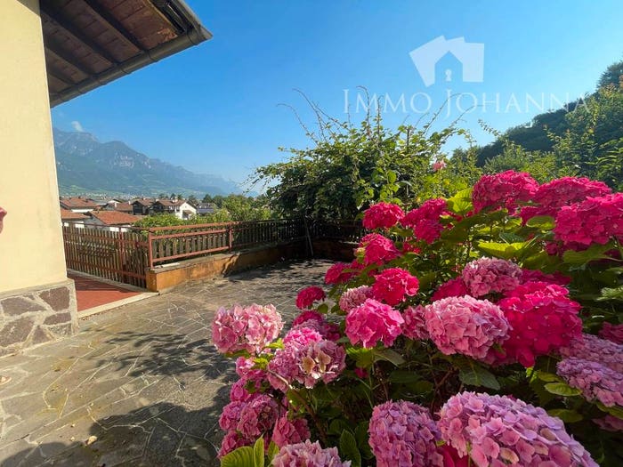 Casa con 6 locali in vendita in Centro, Egna