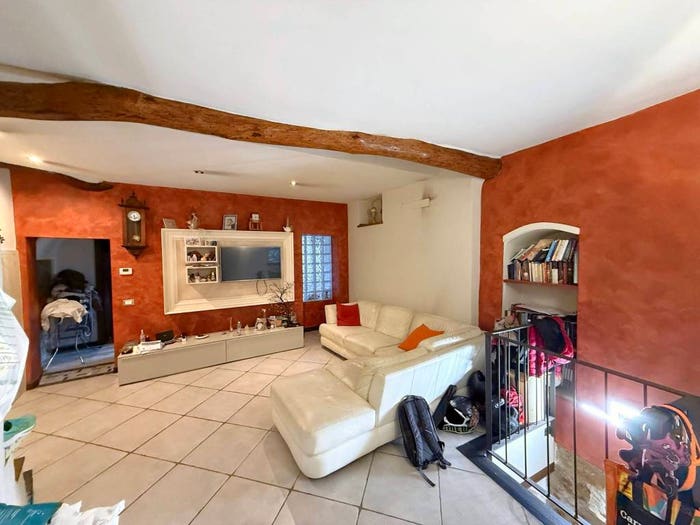 Casa con 6 locali in vendita in Via Rivassa, Moltedo Montegrazie, Imperia