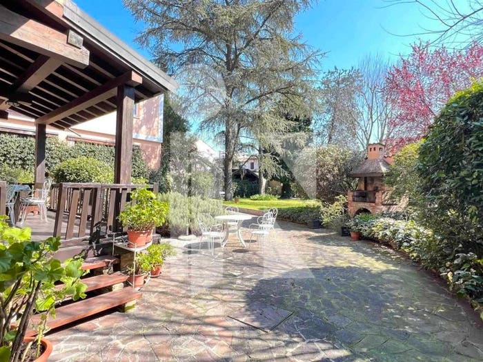 Casa con 6 locali in vendita in Centro, Mantova