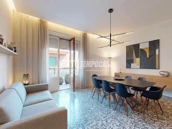 Appartamento quadrilocale in vendita in Via Cosimo de Giorgi, Castromediano, Cavallino
