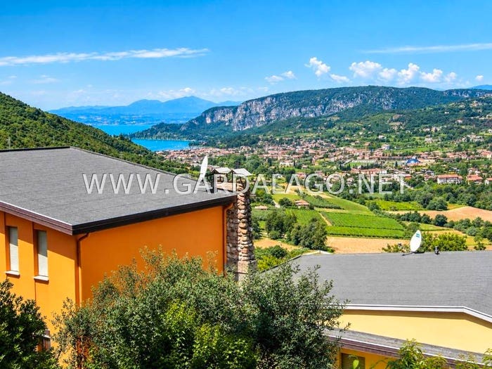 Appartamento bilocale in vendita in Via Boffenigo, Costermano sul Garda