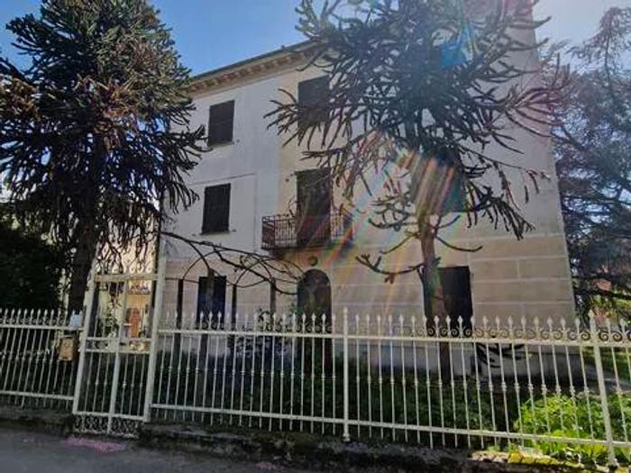 Casa con 6 locali in vendita in Via Santa Maria No Number, Centro, Basaluzzo
