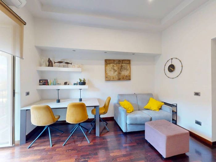 Appartamento bilocale in vendita in Via Torquato Tasso, Vomero, Napoli