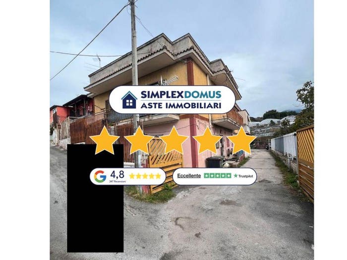 Appartamento quadrilocale in vendita in Traversa Cicatiello, Porto Municipio, Napoli