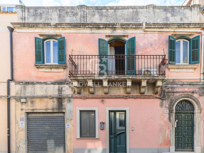 Casa con 6 locali in vendita in Corso N Barone, Modica Alta, Modica