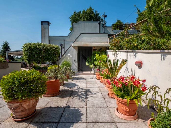 Casa con 6 locali in vendita in Monteforte d'Alpone