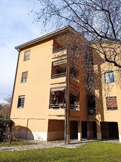 Appartamento trilocale in vendita in Via Calabria, Bernate La Ca', Arcore