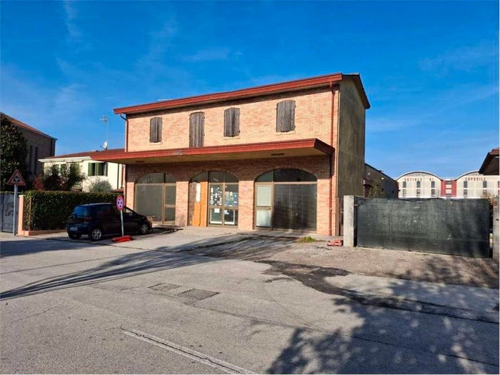 Casa con 6 locali in vendita in Via IV Novembre, Caposile, Musile di Piave