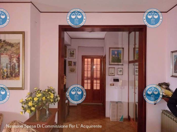 Appartamento quadrilocale in vendita in Viale Conte Roncone, Ciciliano