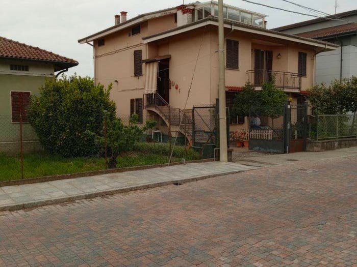 Casa con 6 locali in vendita in Via Roma, Centro, Balocco