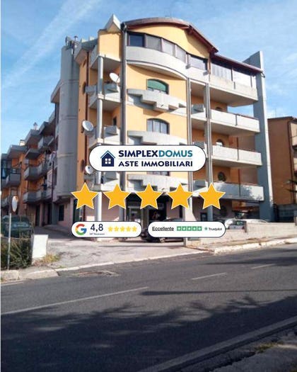 Appartamento quadrilocale in vendita in Vle Generale Carlo Alberto Dalla Chiesa, Centro, Pietragalla