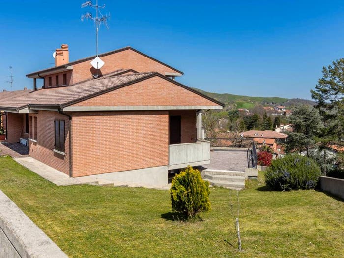 Casa con 5 locali in vendita in Via Canove, Sassoleone, Casalfiumanese