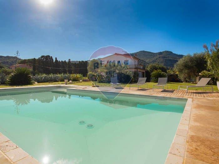 Casa con 6 locali in vendita in Via Bucine, San Giovanni, Portoferraio