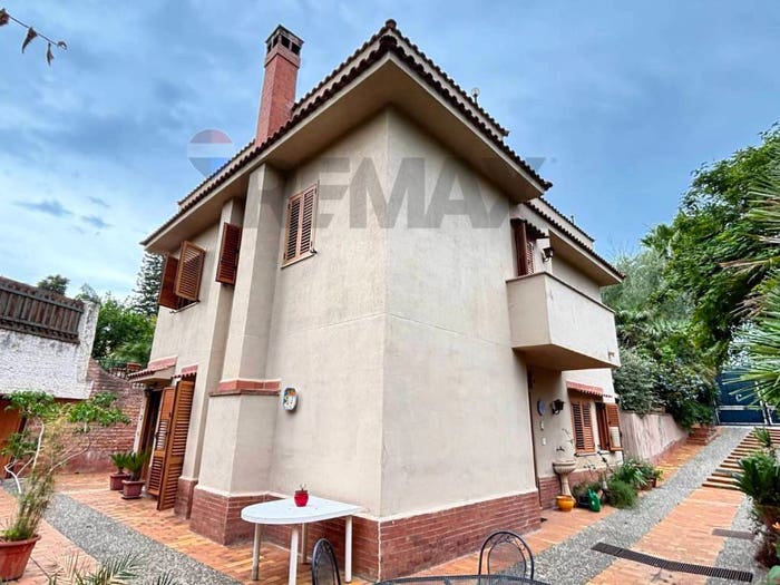 Casa con 6 locali in vendita in Vicolo Felice, Uditore Leonardo Da Vinci Alta, Palermo