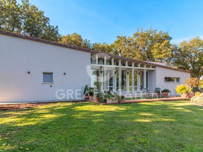 Casa con 6 locali in vendita in Baschi
