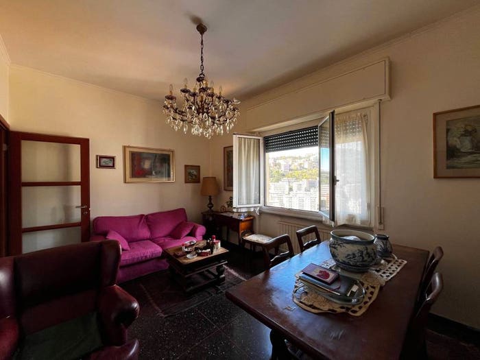 Appartamento trilocale in vendita in Via Giovanni Casartelli, Oregina, Genova