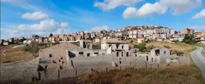 Casa con 6 locali in vendita in Favara