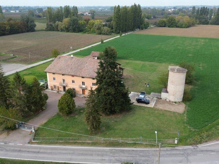 Casa con 6 locali in vendita in Via della Pace, Correggio