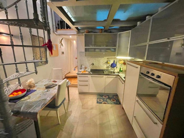 Appartamento trilocale in vendita in Via Ermenegildo Pistelli, Coverciano, Firenze