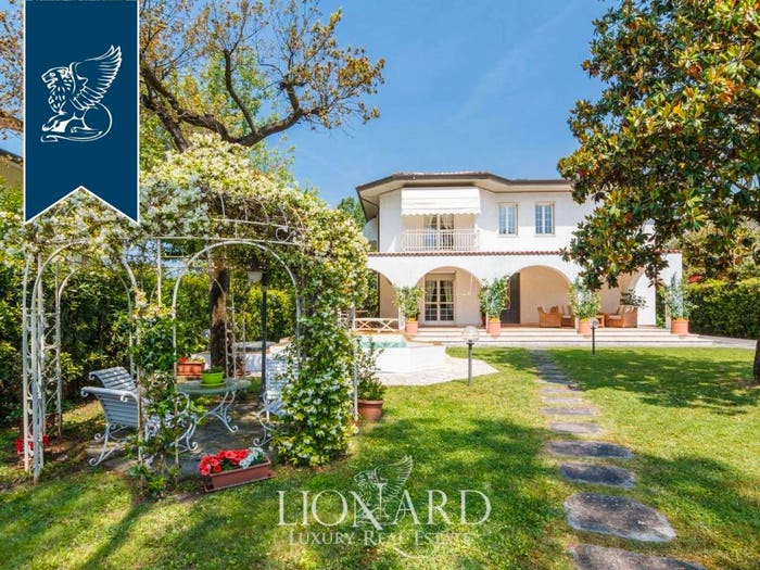 Casa con 6 locali in vendita in Roma Imperiale, Forte dei Marmi