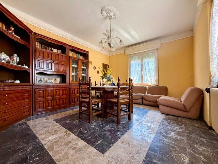 Casa con 6 locali in vendita in Via G Marconi, Centro, Offlaga