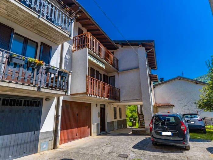 Casa quadrilocale in vendita in Via Gavazzuolo, Abbazia, Albino