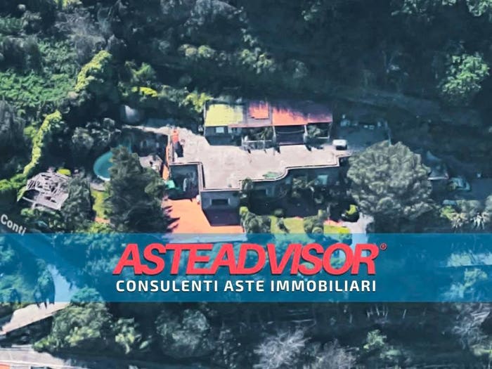 Casa con 6 locali in vendita in Via Nuova dei Conti n, Centro, Ischia
