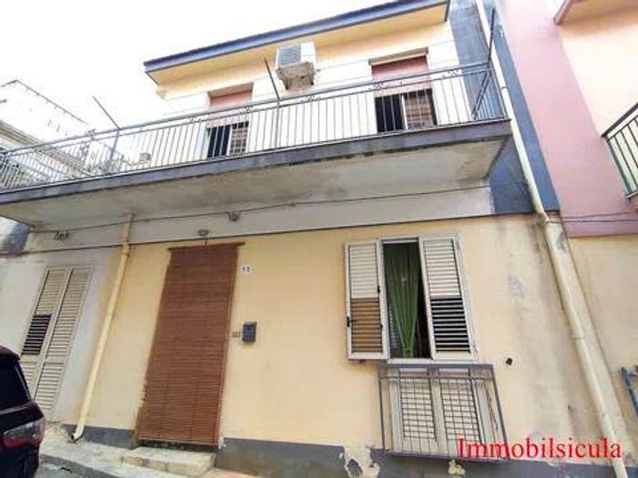 Casa con 6 locali in vendita in Ronco Paganini, Centro, Ispica