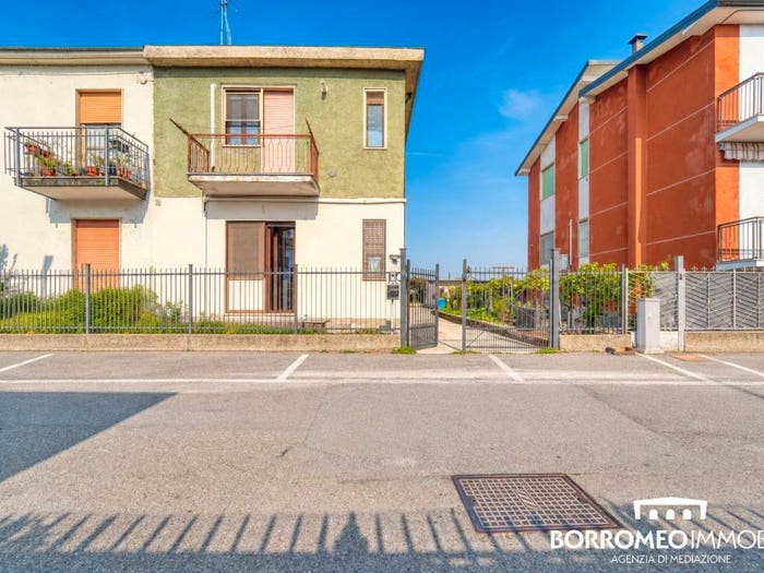 Appartamento trilocale in vendita in Via Giuseppe Mazzini, Triginto, Mediglia